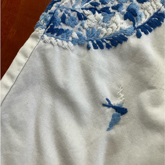 Mi Golondrina white & blue embroidered Flores blouse Sz L - Picture 2 of 7